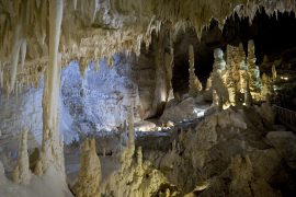 Grotte di Frasassi_ I Giganti