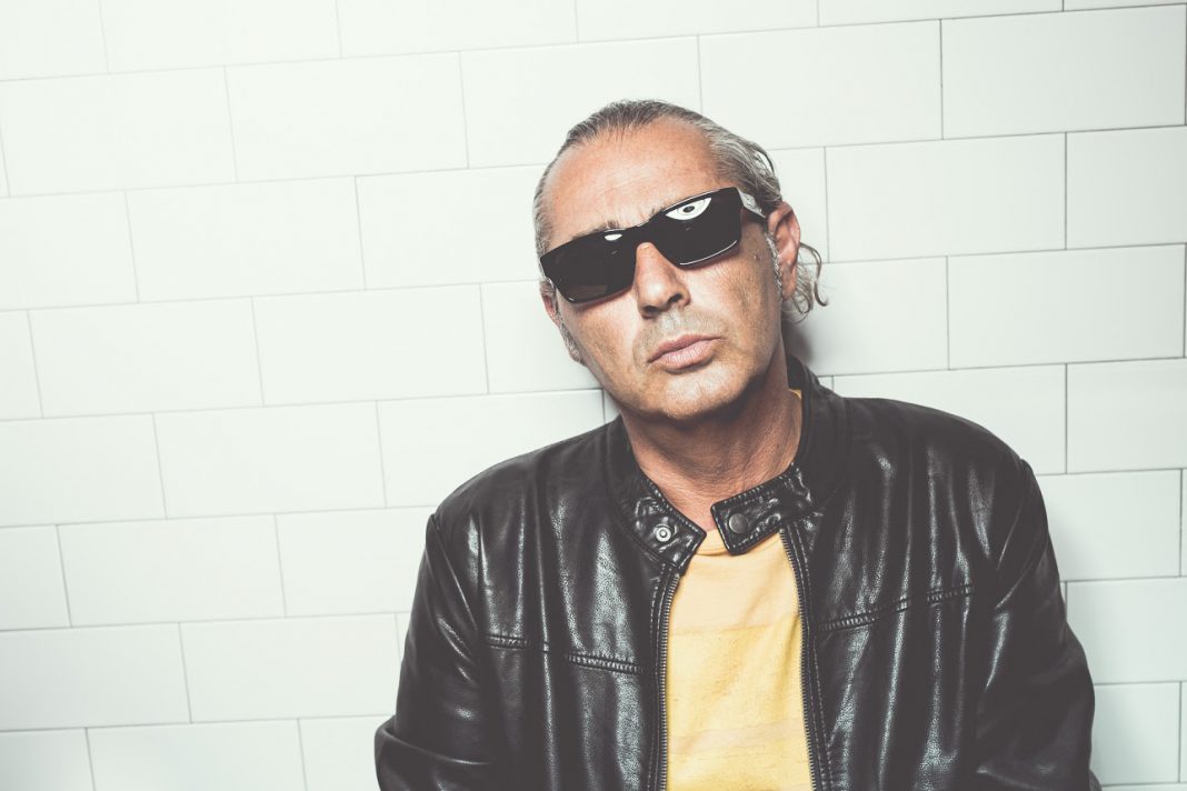 GruVillage 2016 | LUCA CARBONI – venerdì 15 luglio GruVillage 2016 | LUCA CARBONI – venerdì 15 luglio