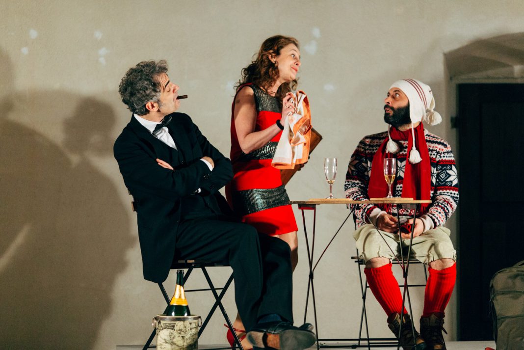 Battaglie di Roland Topor e Jean-Michel Ribes con la regia di Marina Bassani a teatro Battaglie di Roland Topor e Jean-Michel Ribes con la regia di Marina Bassani a teatro