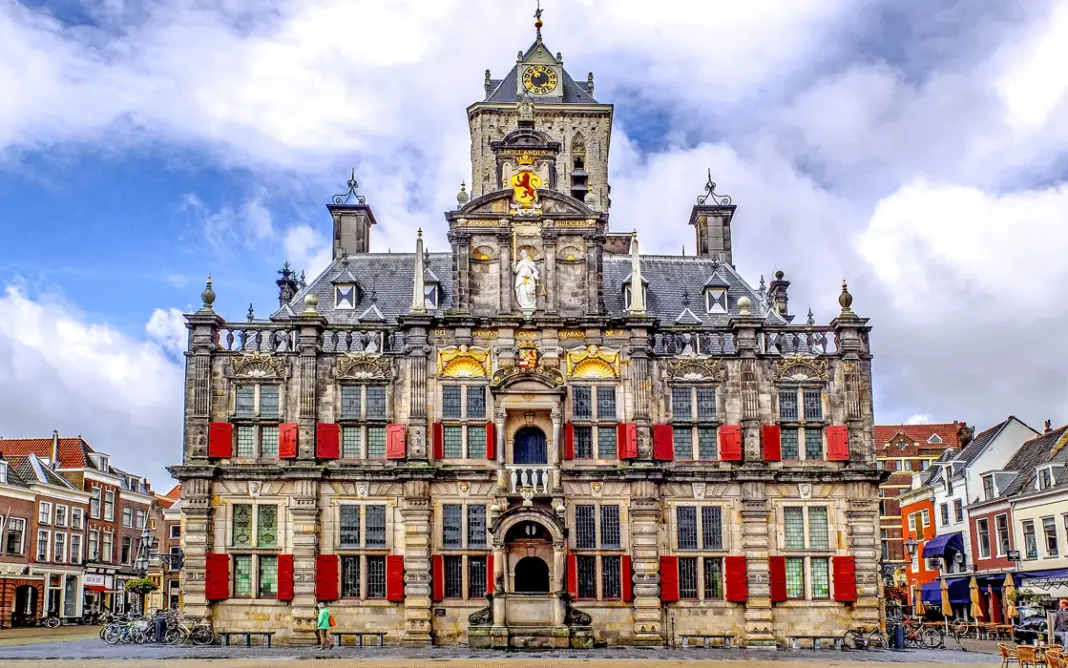 Delft, “catapultati nel “Secolo d’Oro” Delft, “catapultati nel “Secolo d’Oro”