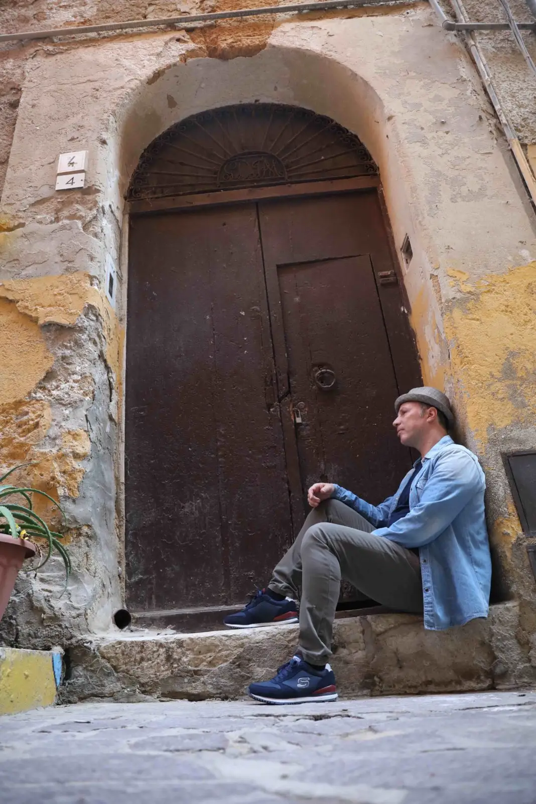 Quattro chiacchiere con Daniele Guastella, alla scoperta del suo “percorso” e della sua ultima fatica “Homaj” Quattro chiacchiere con Daniele Guastella, alla scoperta del suo “percorso” e della sua ultima fatica “Homaj”