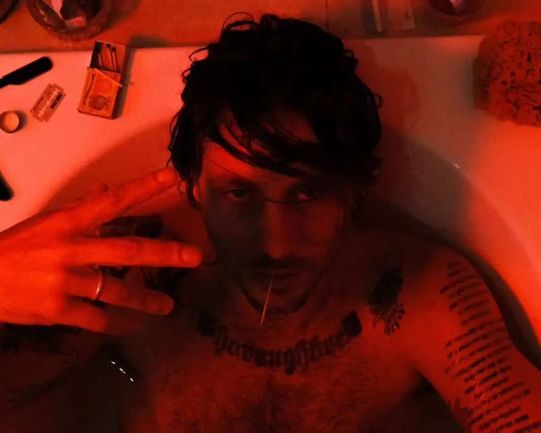 “Netflix” è il nuovo singolo di Puritano “Netflix” è il nuovo singolo di Puritano